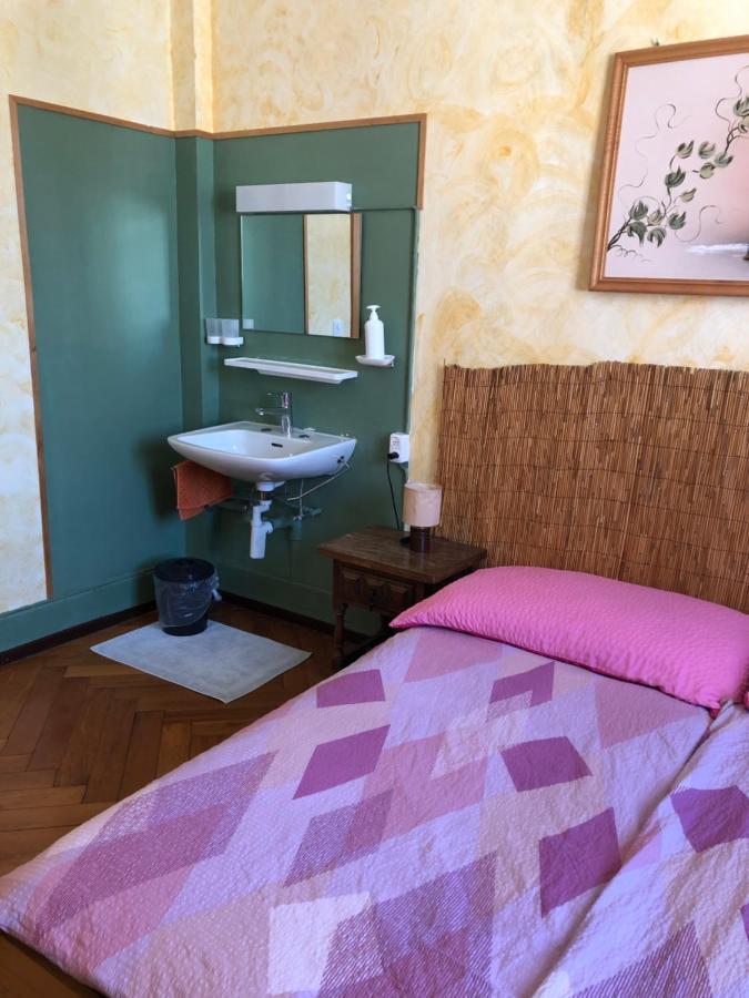Chambres D'Hotes Le Passiflore Les Brenets Екстер'єр фото